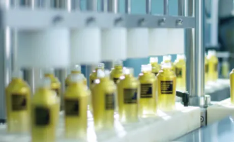 Automatic filling line with bottles